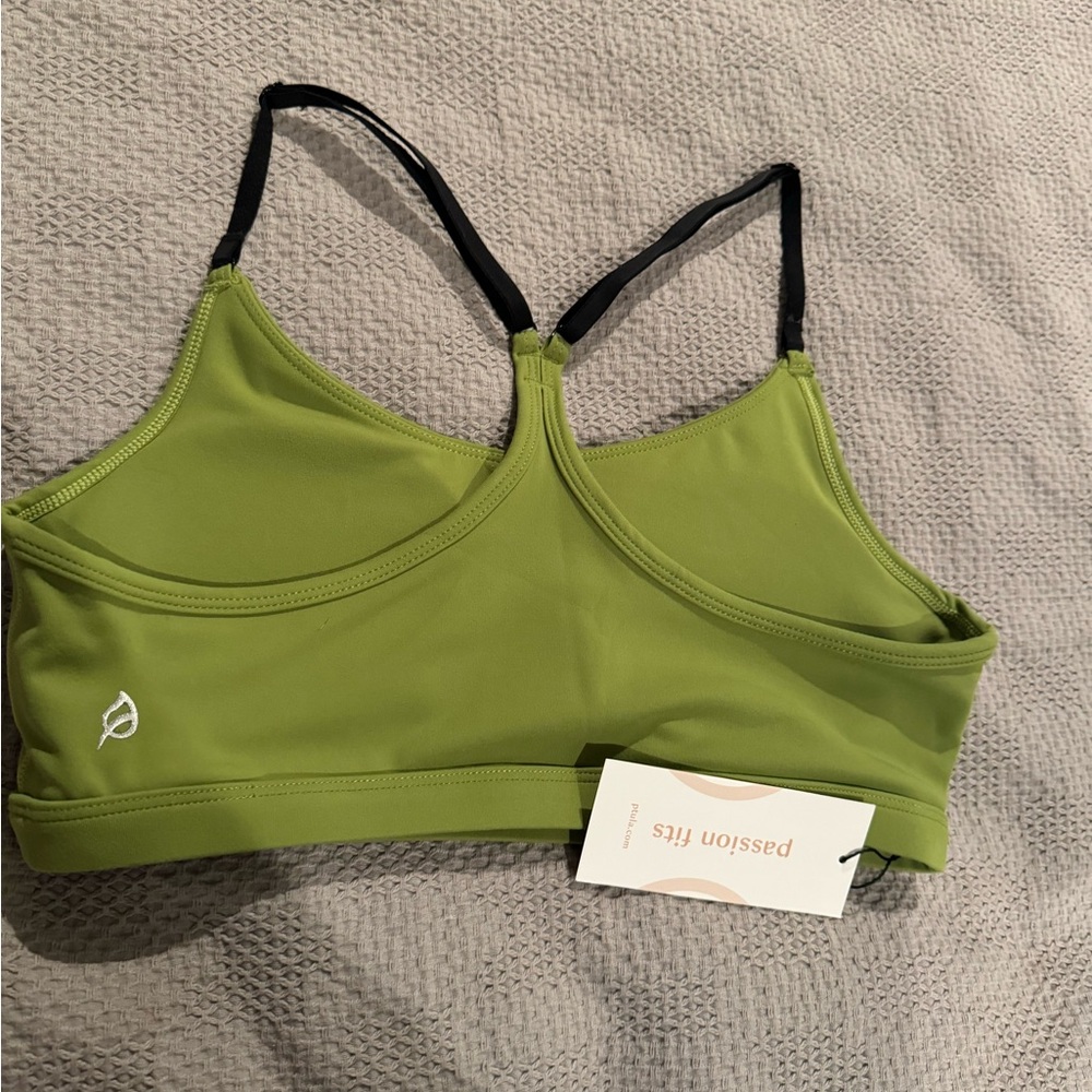 Green/black Ptula Active sports bra.
